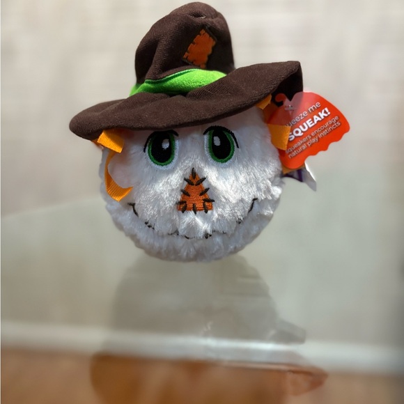 Multipet FALL/HALLOWEEN"SCARECROW" FACE BALL 4.5” Dog Toy With Squeaker. - Picture 1 of 4